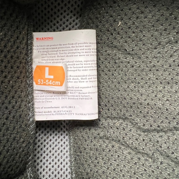 BiLT motorcycle helmet - Picture 8 of 8